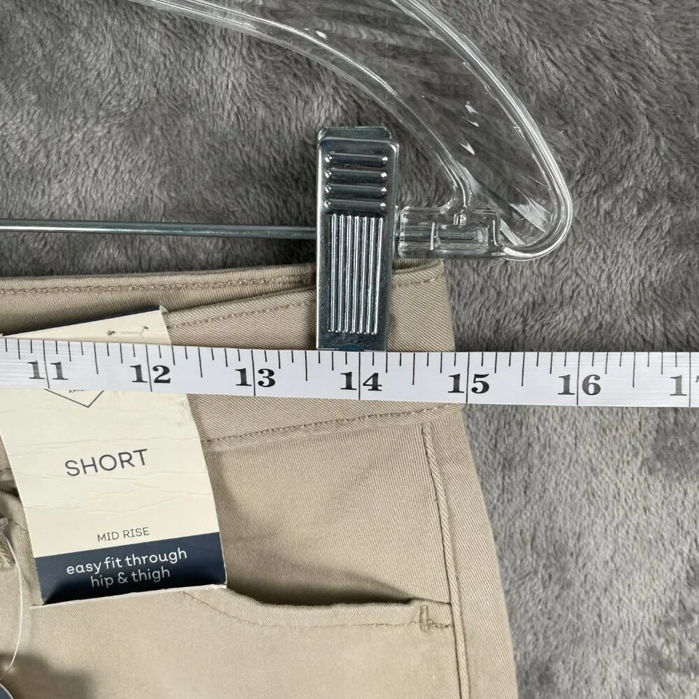St. John’s Bay Mid Rise Chino Shorts Women’s 2 Khaki 5” Inseam Cotton Blend NWT